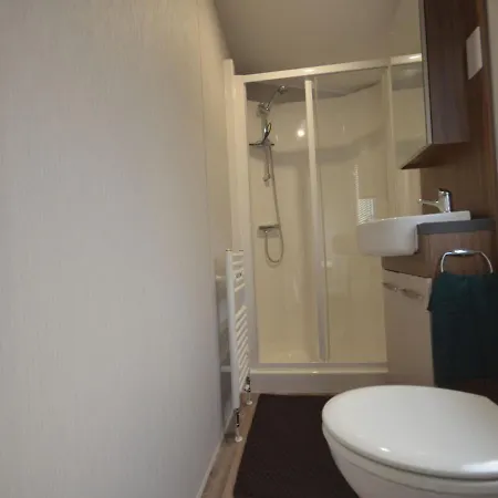 Hébergement de vacances Wiringherlant-28 By Interhome *